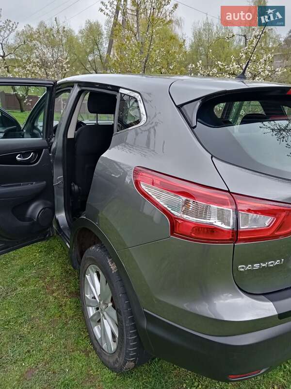 Внедорожник / Кроссовер Nissan Qashqai 2014 в Ивано-Франковске