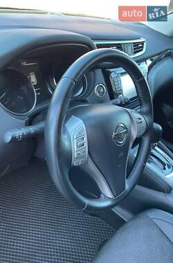 Позашляховик / Кросовер Nissan Qashqai 2016 в 