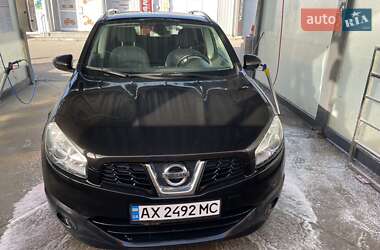 Внедорожник / Кроссовер Nissan Qashqai 2012 в 