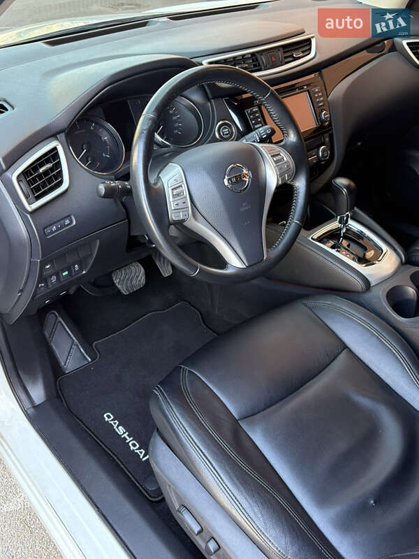 Внедорожник / Кроссовер Nissan Qashqai 2015 в Киеве