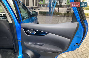 Внедорожник / Кроссовер Nissan Qashqai 2018 в 