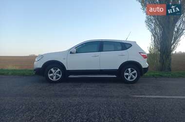 Позашляховик / Кросовер Nissan Qashqai 2011 в Києві