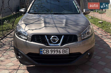 Позашляховик / Кросовер Nissan Qashqai 2011 в 