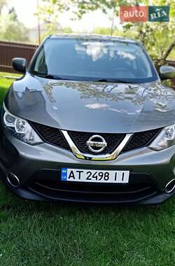 Внедорожник / Кроссовер Nissan Qashqai 2014 в 