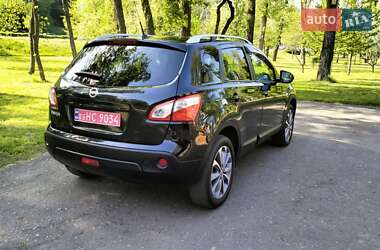 Позашляховик / Кросовер Nissan Qashqai 2012 в 