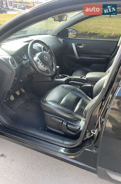 Внедорожник / Кроссовер Nissan Qashqai 2012 в 