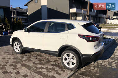 Позашляховик / Кросовер Nissan Qashqai 2021 в 