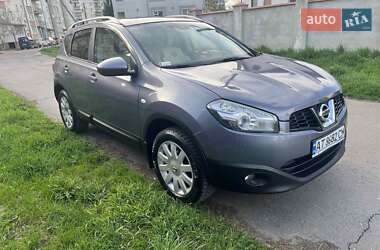 Позашляховик / Кросовер Nissan Qashqai 2010 в 
