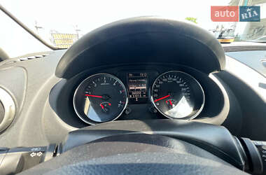 Внедорожник / Кроссовер Nissan Qashqai 2011 в 
