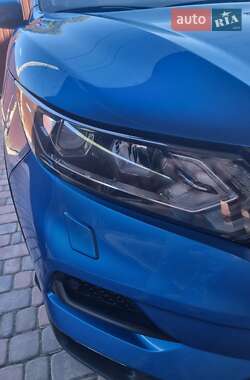 Внедорожник / Кроссовер Nissan Qashqai 2018 в 