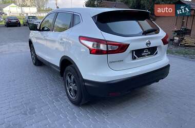 Позашляховик / Кросовер Nissan Qashqai 2015 в 