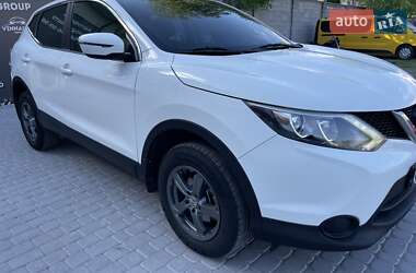 Позашляховик / Кросовер Nissan Qashqai 2015 в 