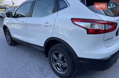Позашляховик / Кросовер Nissan Qashqai 2015 в 