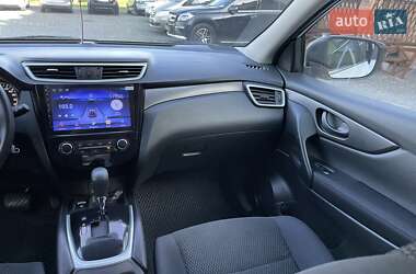 Позашляховик / Кросовер Nissan Qashqai 2015 в 
