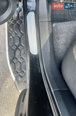 Позашляховик / Кросовер Nissan Qashqai 2009 в 