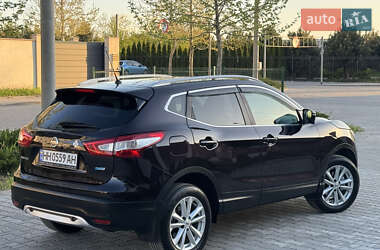Позашляховик / Кросовер Nissan Qashqai 2015 в 
