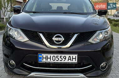 Позашляховик / Кросовер Nissan Qashqai 2015 в 