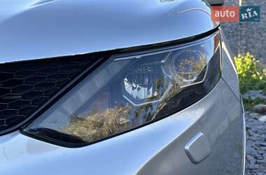 Позашляховик / Кросовер Nissan Qashqai 2014 в 