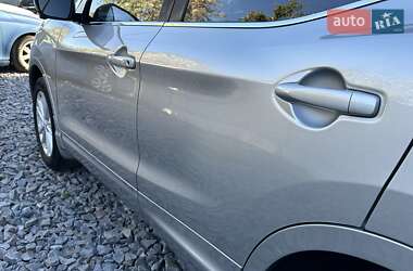Позашляховик / Кросовер Nissan Qashqai 2014 в 
