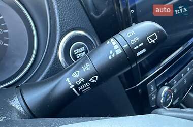 Позашляховик / Кросовер Nissan Qashqai 2014 в 