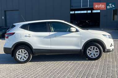 Внедорожник / Кроссовер Nissan Qashqai 2018 в 