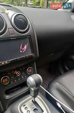 Внедорожник / Кроссовер Nissan Qashqai 2011 в 