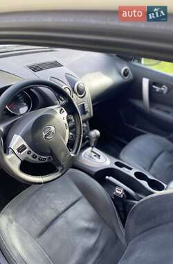 Позашляховик / Кросовер Nissan Qashqai 2010 в 