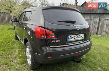 Позашляховик / Кросовер Nissan Qashqai 2009 в 