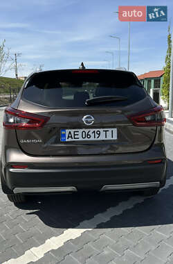 Позашляховик / Кросовер Nissan Qashqai 2020 в 