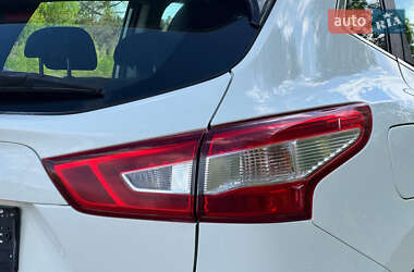 Позашляховик / Кросовер Nissan Qashqai 2018 в 