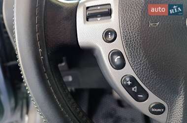 Внедорожник / Кроссовер Nissan Qashqai 2007 в 