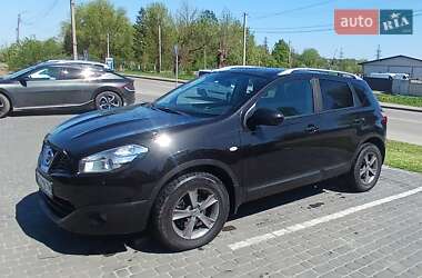 Внедорожник / Кроссовер Nissan Qashqai 2012 в Стебнику