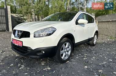 Позашляховик / Кросовер Nissan Qashqai 2011 в Кременці
