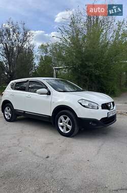 Внедорожник / Кроссовер Nissan Qashqai 2013 в Запорожье