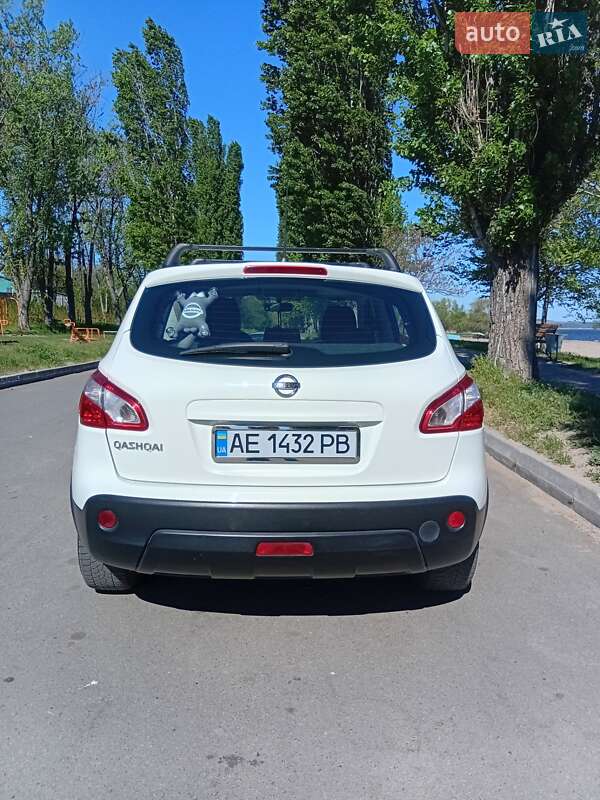 Внедорожник / Кроссовер Nissan Qashqai 2011 в Верхнеднепровске