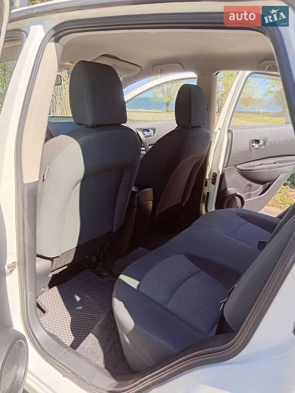 Внедорожник / Кроссовер Nissan Qashqai 2011 в Верхнеднепровске