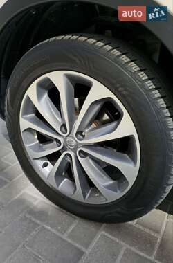 Внедорожник / Кроссовер Nissan Qashqai 2013 в 