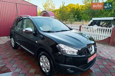 Позашляховик / Кросовер Nissan Qashqai 2011 в 