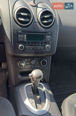 Внедорожник / Кроссовер Nissan Qashqai 2013 в 