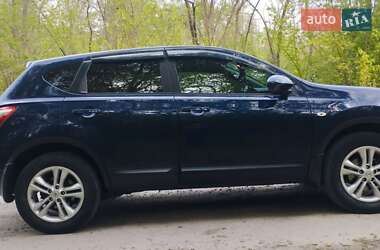 Внедорожник / Кроссовер Nissan Qashqai 2010 в 