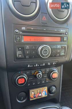 Внедорожник / Кроссовер Nissan Qashqai 2007 в 