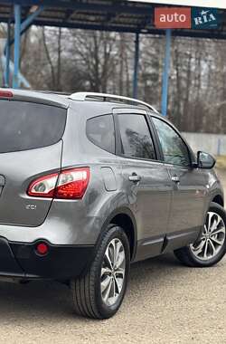 Внедорожник / Кроссовер Nissan Qashqai 2011 в 