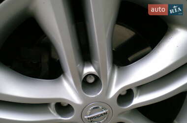 Внедорожник / Кроссовер Nissan Qashqai 2012 в 