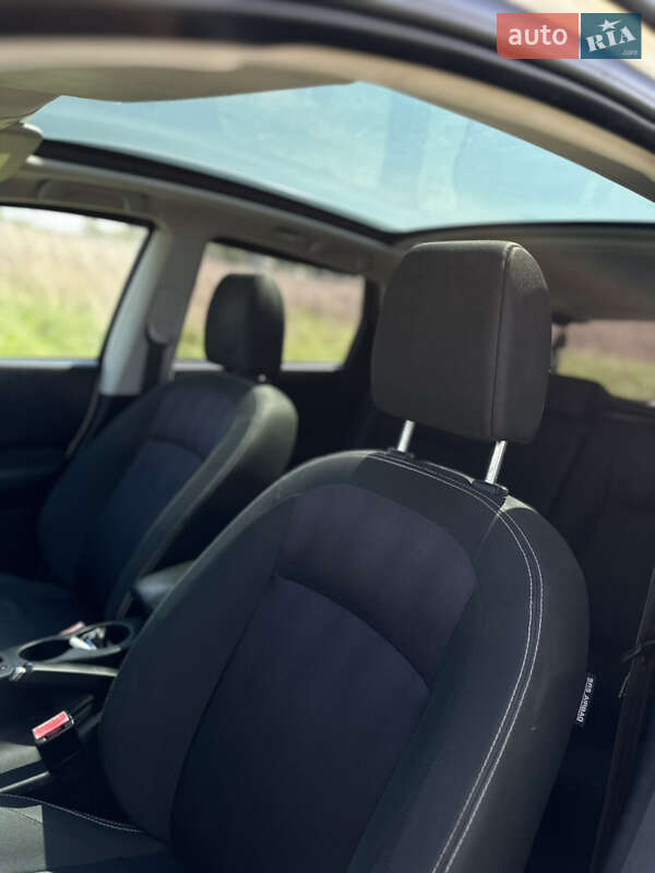 Внедорожник / Кроссовер Nissan Qashqai 2012 в Луцке