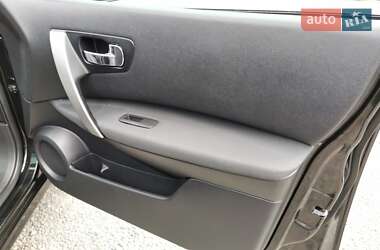 Позашляховик / Кросовер Nissan Qashqai 2012 в 