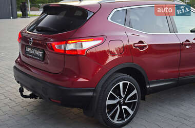 Внедорожник / Кроссовер Nissan Qashqai 2016 в 