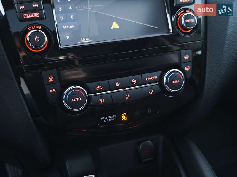 Позашляховик / Кросовер Nissan Qashqai 2016 в Дубні