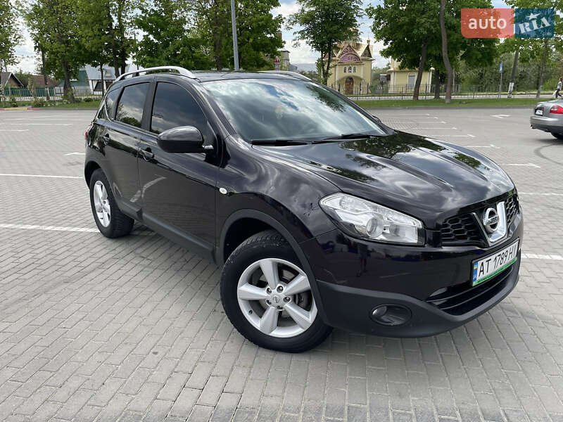 Позашляховик / Кросовер Nissan Qashqai 2010 в Коломиї