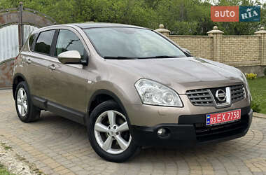 Позашляховик / Кросовер Nissan Qashqai 2010 в 