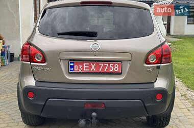 Позашляховик / Кросовер Nissan Qashqai 2010 в 